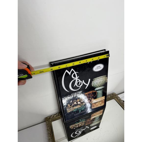 The Collectors Encyclopedia of McCoy Pottery hardback - Picture 10 of 10